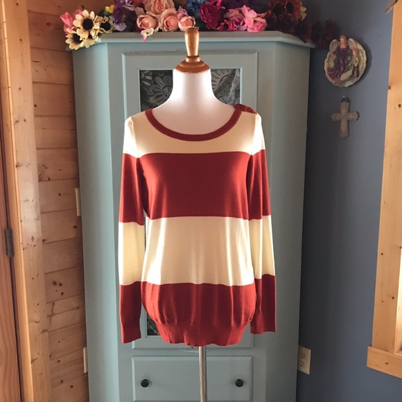 BANANA REPUBLIC Beautiful MERINO Sweater Brand NEW - Picture 3 of 5